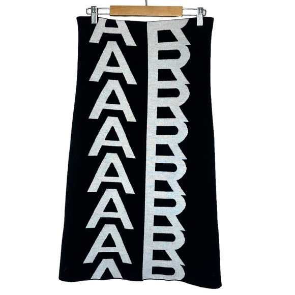 Marc Jacobs Monogram Oversized Knit Jumper and Monogram Knit Tube Skirt L/XL - Picture 15 of 16